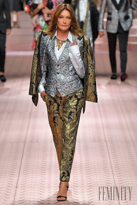 Bývalá prvá dáma Fracúzska Carla Bruni síce oficiálne zavesila kariéru modelky 