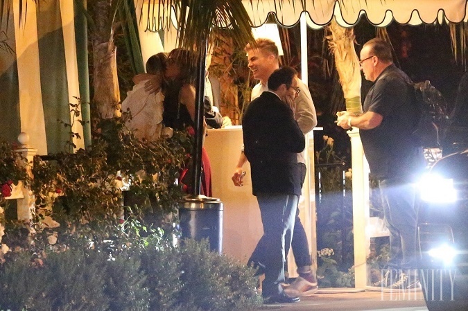 Nedávno bola Jennifer Aniston prichytená zvedavými novinármi v spoločnosti svojich priateľov na večeri v Los Angeles